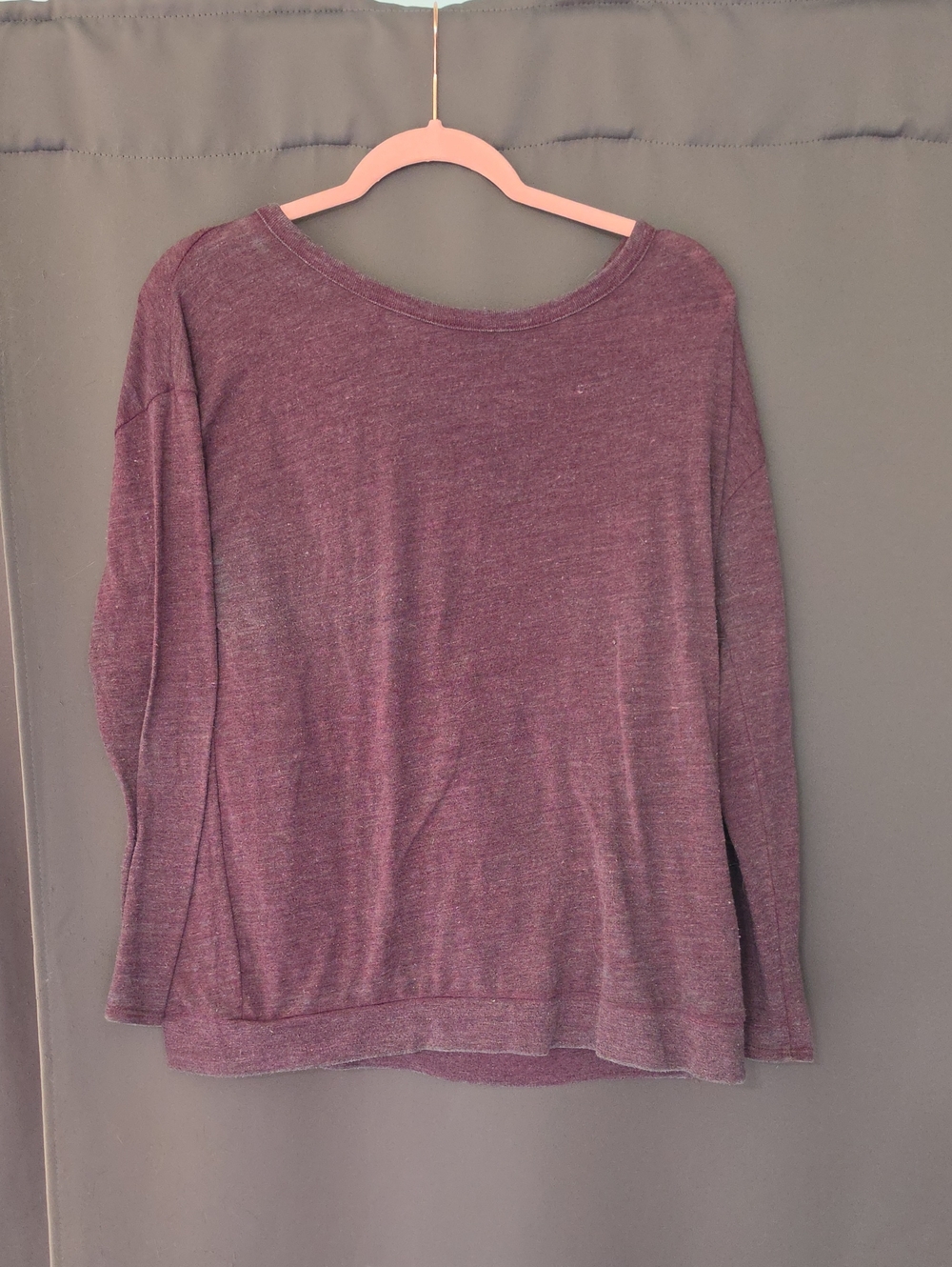 Women’s Long-Sleeve Relaxed Top in Heather Plum